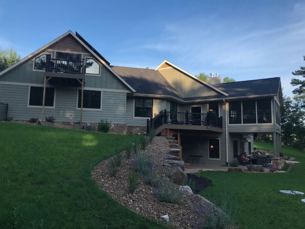 Inn At The River Wausau Exterior photo